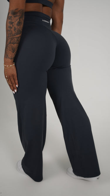 VELOURÉ STRAIGHTLEG LEGGING