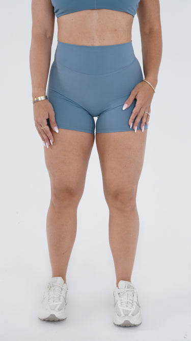 LUMIERE SHORT