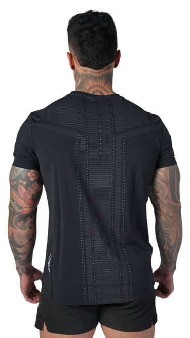 PERFORMANCE TITAN TEE