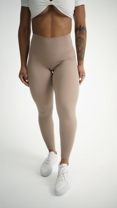 ESSENTIAL LEGEND LEGGINGS 2.0