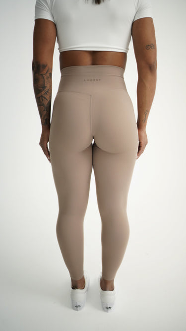 ESSENTIAL LEGEND LEGGINGS 2.0