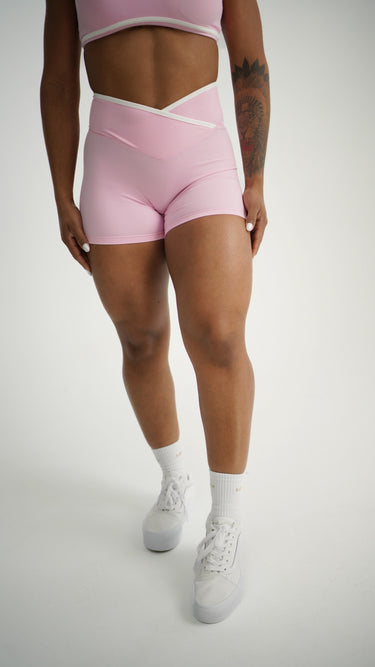 CASSIA CONTRAST TRIM SHORTS
