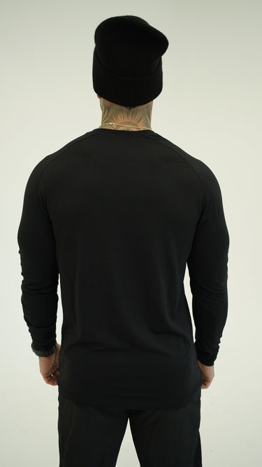 TEMPO LONG SLEEVE TEE
