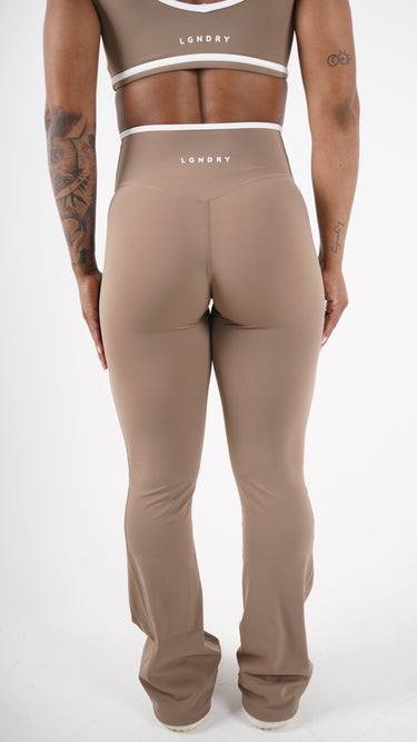 CASSIA CONTRAST TRIM FLARE LEGGING