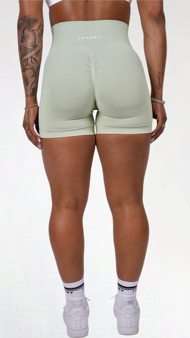 UNIFIED SEAMLESS SCRUNCH SHORT