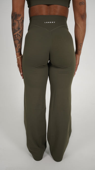 VELOURÉ STRAIGHTLEG LEGGING