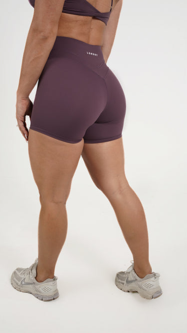 ESSENCE SHORT