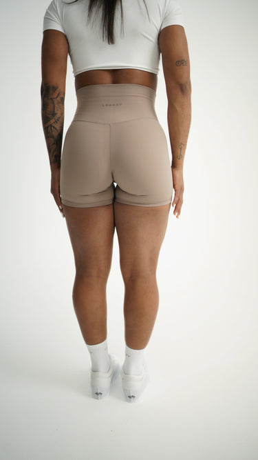 ESSENTIAL LEGEND BIKER SHORT 6" 2.0