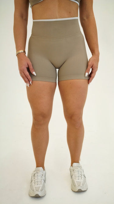 BODYRISE SEAMLESS SHORT