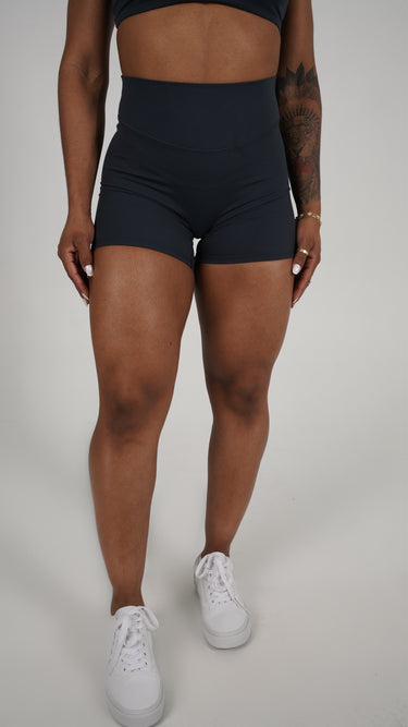 VELOURÉ SHORT