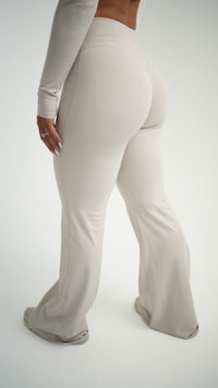 Bodyform Flare Leggings